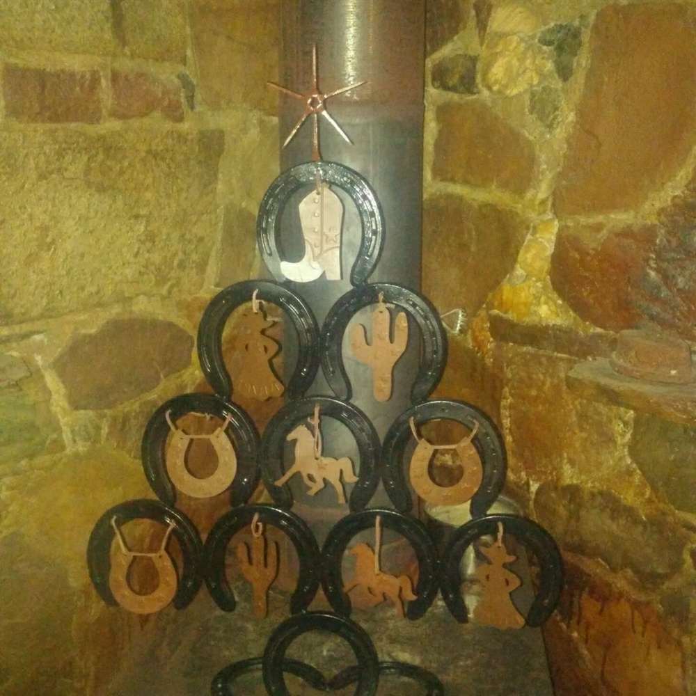 Horseshoe Christmas tree